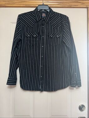 Moonshine Spirit men’s striped shirt.  Black/white.